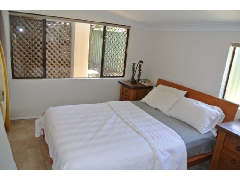 32 golden Crescent, Southport QLD 4215