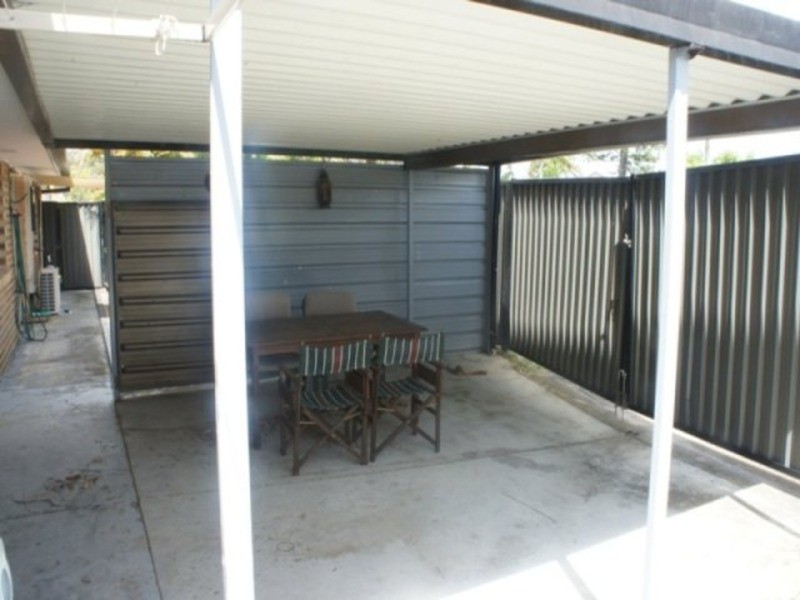 1 /217 Central Street, Labrador QLD 4215