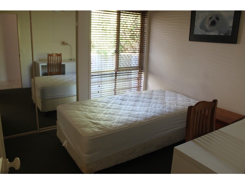 1/13 Maidstone Place, Parkwood QLD 4214