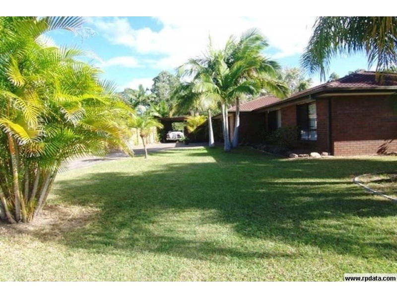 2/33 Telopea Street, Labrador QLD 4215