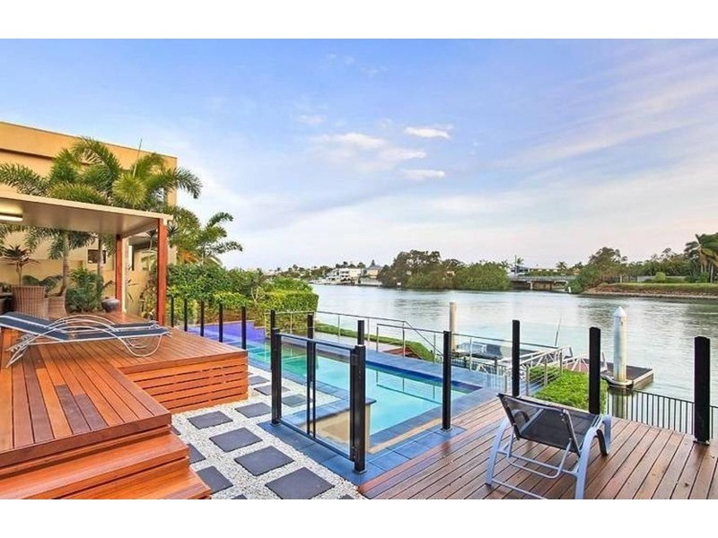 Isle Of Capri QLD 4217