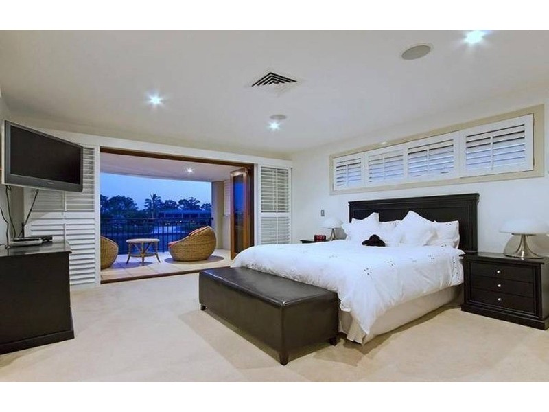 Isle Of Capri QLD 4217