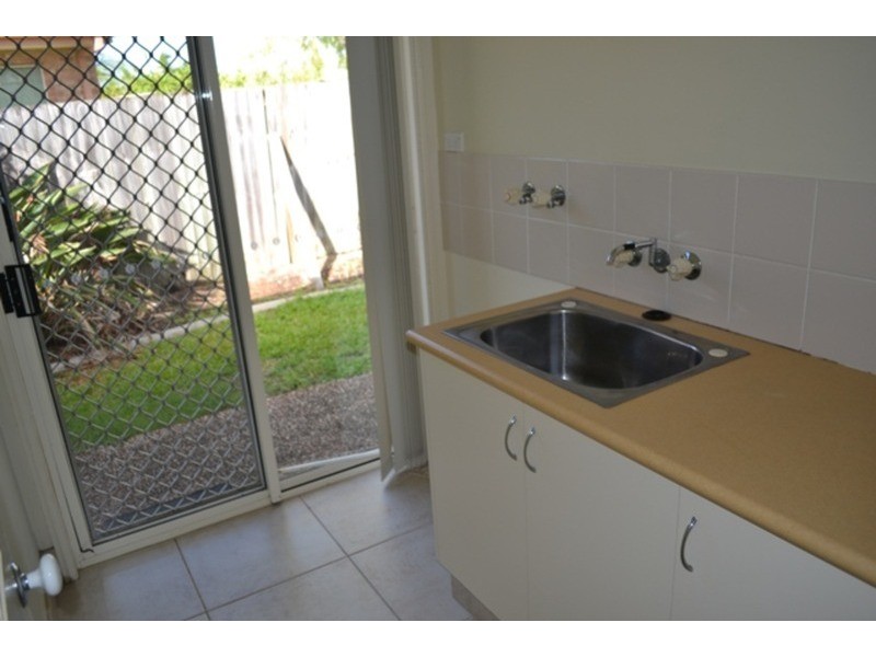 1/5 Tanias Place, Labrador QLD 4215