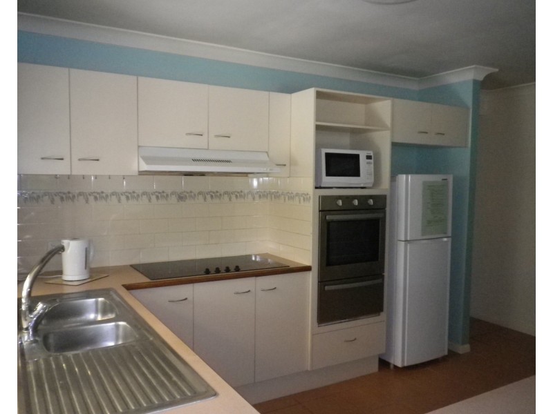 15 Cherry Hill Crescent, Parkwood QLD 4214