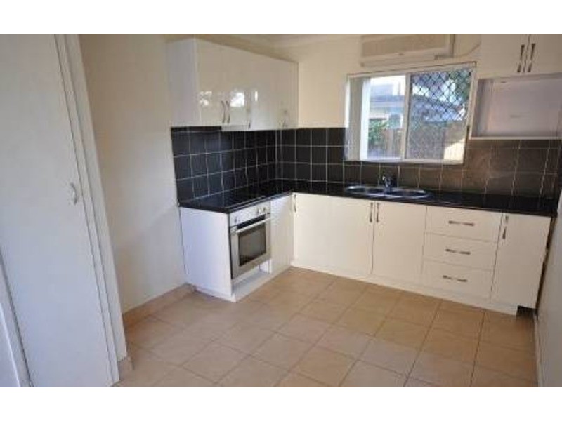 1/24 Stevens Street, Southport QLD 4215