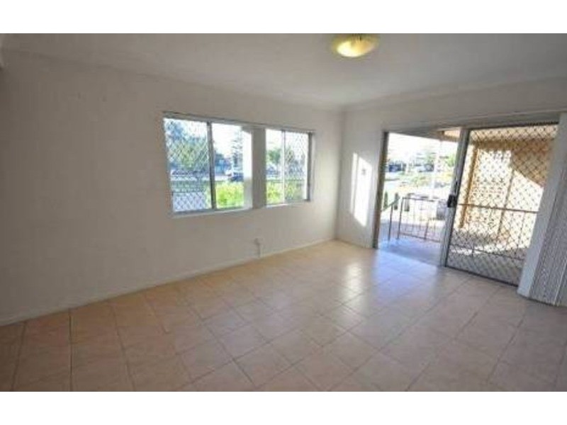 1/24 Stevens Street, Southport QLD 4215