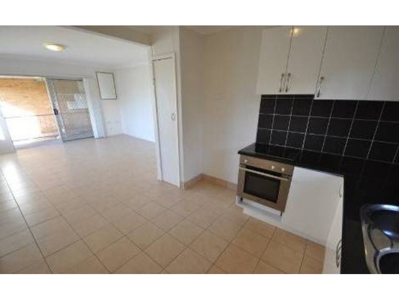 1/24 Stevens Street, Southport QLD 4215