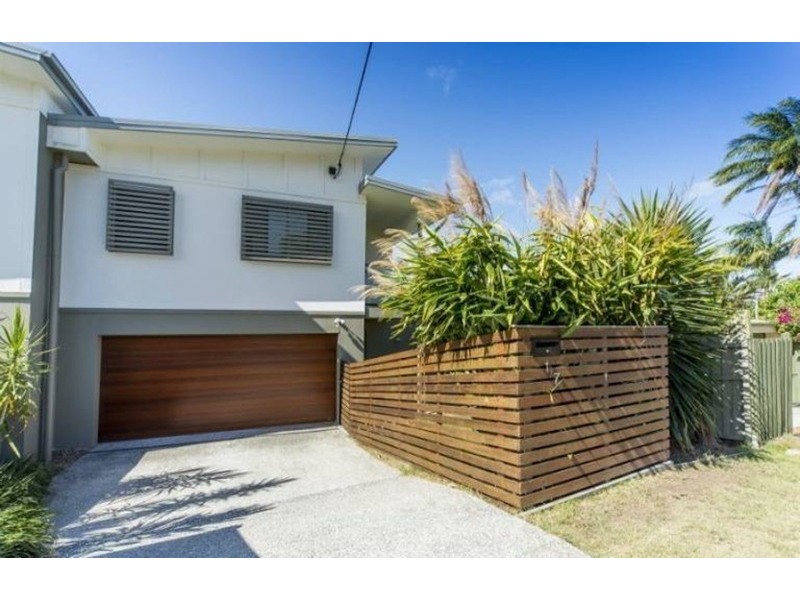 1/7 Penrock Parade, Labrador QLD 4215