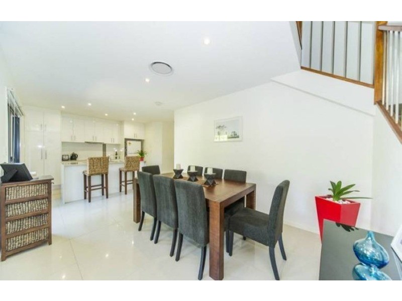 1/7 Penrock Parade, Labrador QLD 4215