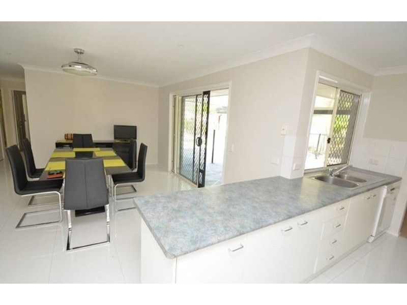 39  driftwood Place, Parkwood QLD 4214