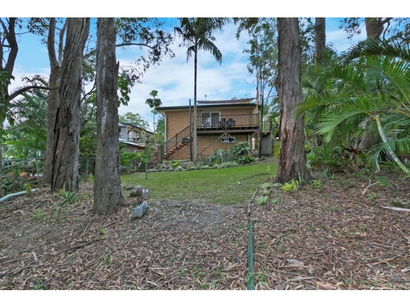 20 Golden  Crescent, Southport QLD 4215