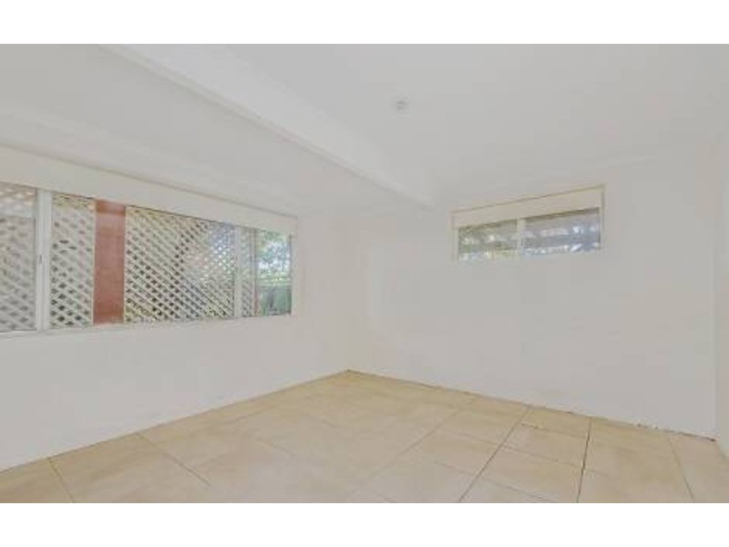 20 Golden  Crescent, Southport QLD 4215