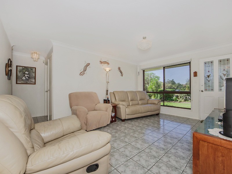 2/14 Burwood Court, Labrador QLD 4215