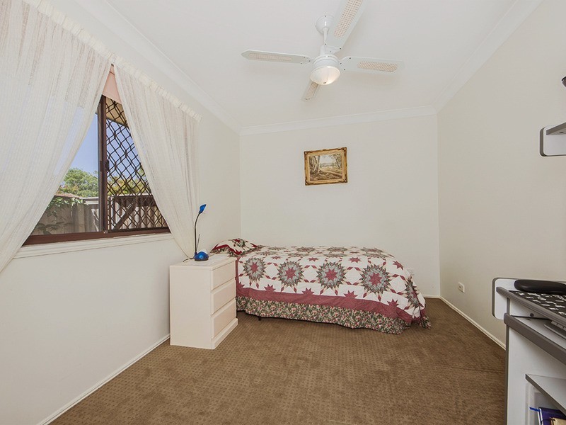 2/14 Burwood Court, Labrador QLD 4215