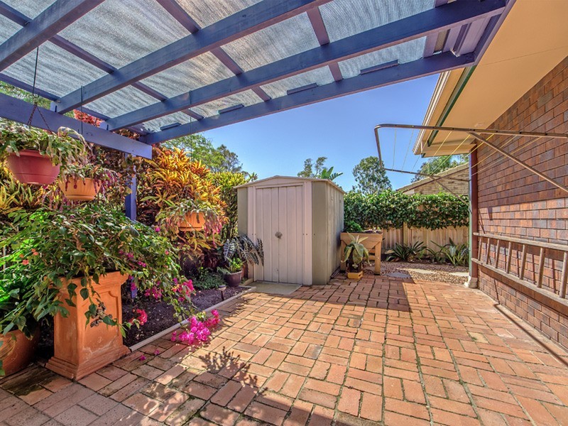 2/14 Burwood Court, Labrador QLD 4215