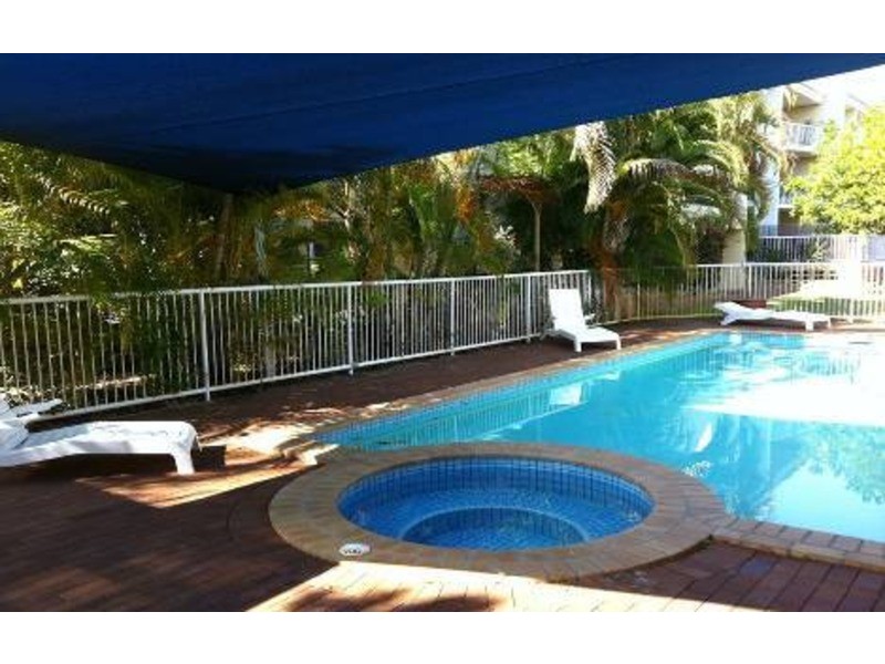 Chevron Island QLD 4217