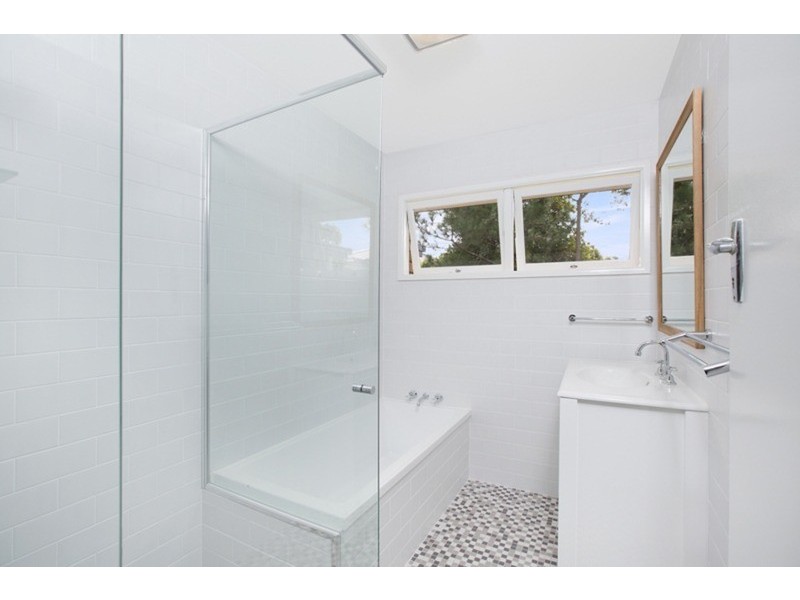 67 Shaw Street, Southport QLD 4215