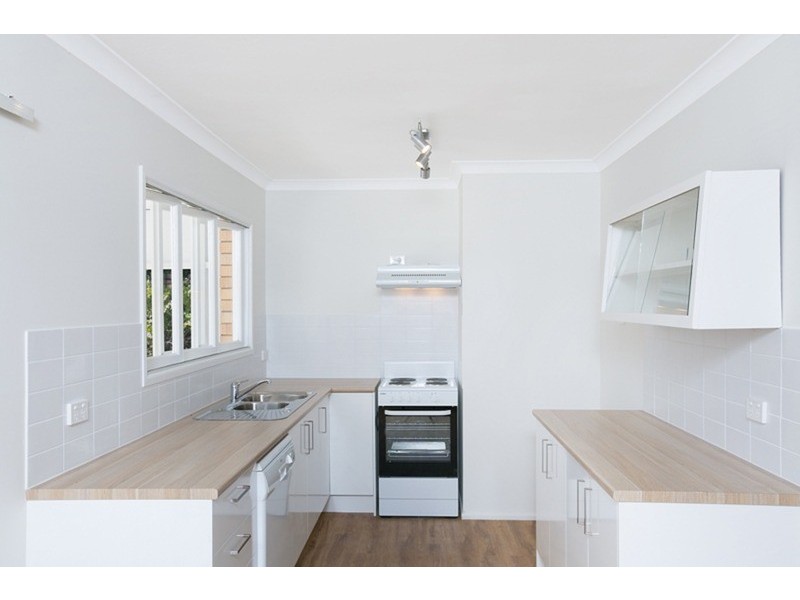 67 Shaw Street, Southport QLD 4215