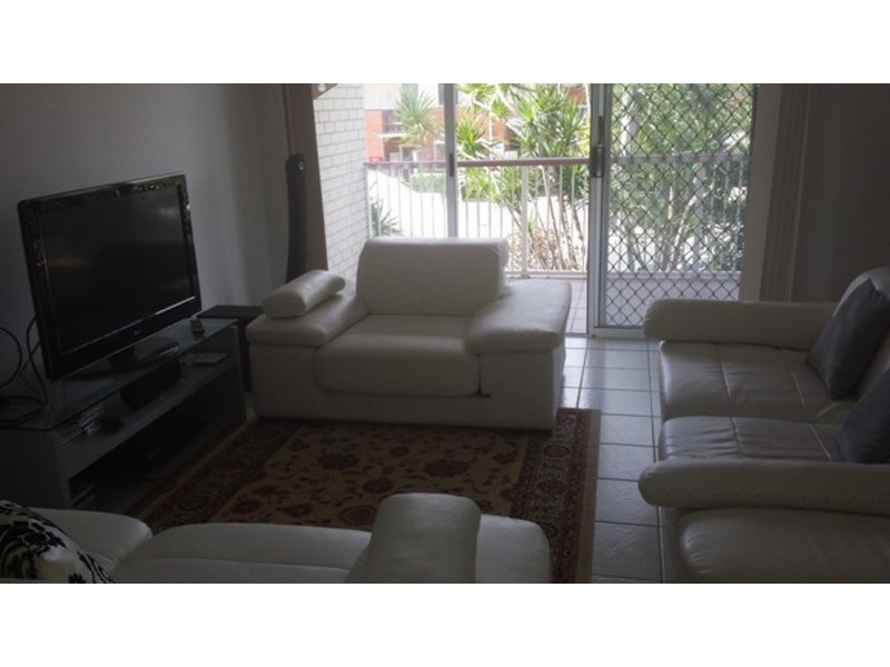 11/5 Lloyd Street, Southport QLD 4215