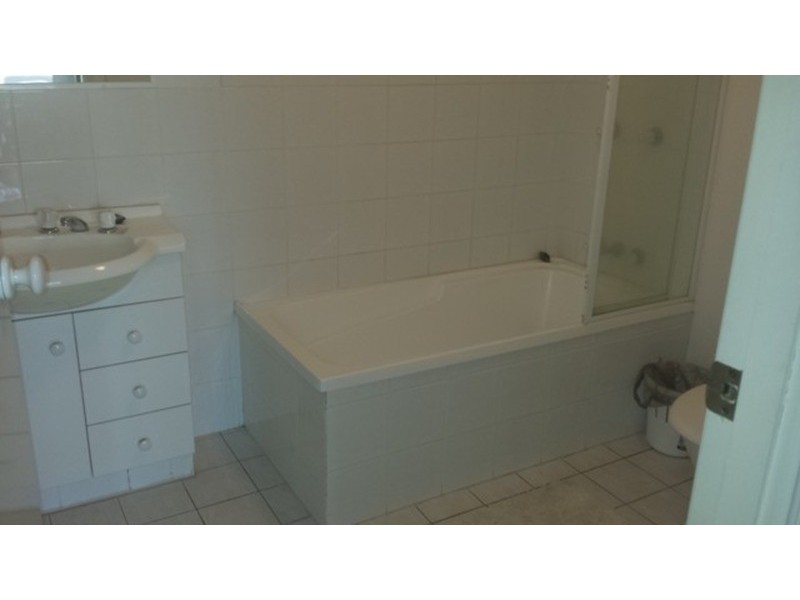 11/5 Lloyd Street, Southport QLD 4215