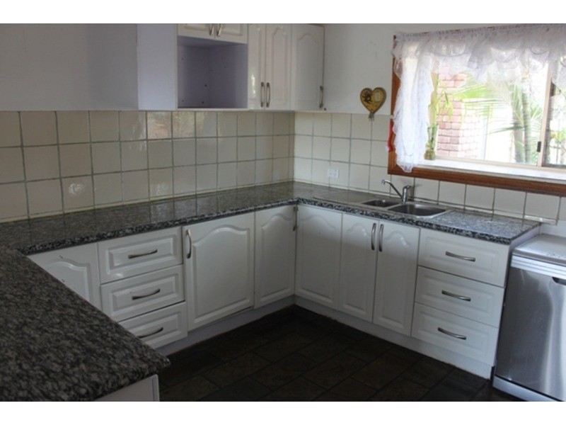 98 Ashmore Road, Bundall QLD 4217