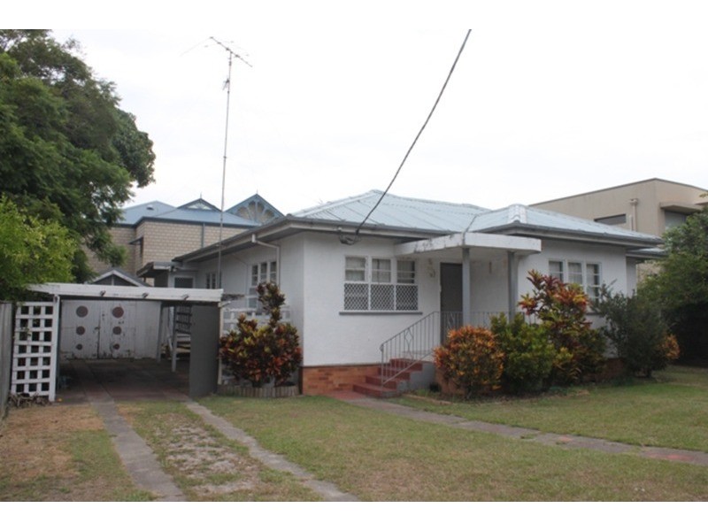 48 Little Norman Street, Southport QLD 4215