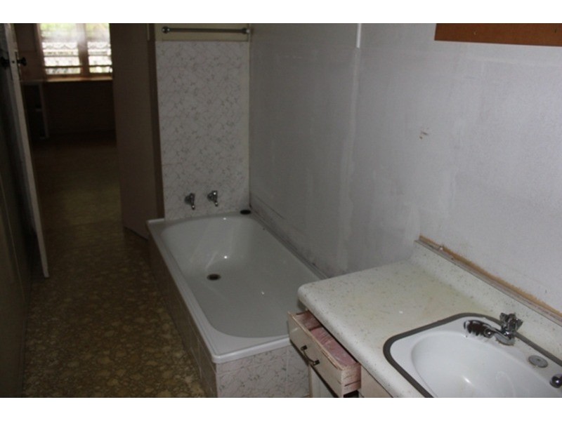 48 Little Norman Street, Southport QLD 4215