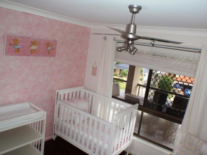 15 Buliti Street, Santa Barbara QLD 4212