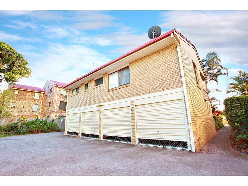 Labrador QLD 4215