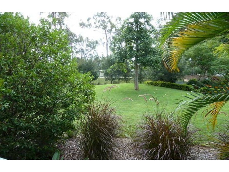 2/76 Chichester Street, Arundel QLD 4214