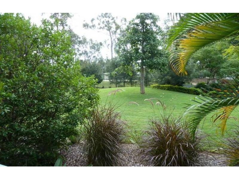 2/76 Chichester Street, Arundel QLD 4214