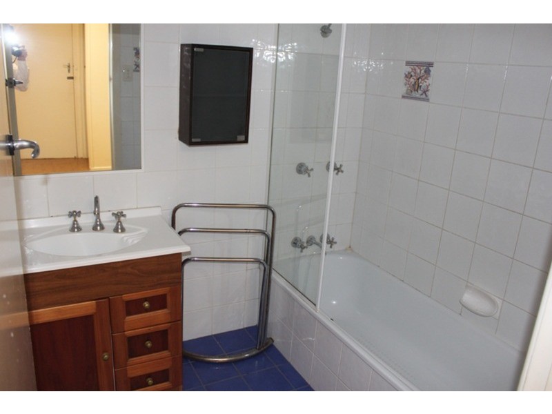 72 Turpin Road, Labrador QLD 4215