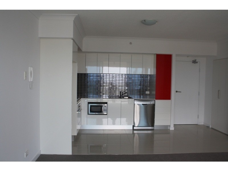 31304/9 Lawson Street, Southport QLD 4215