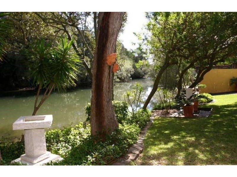 5 Surch Court, Southport QLD 4215