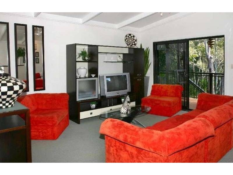 5 Surch Court, Southport QLD 4215