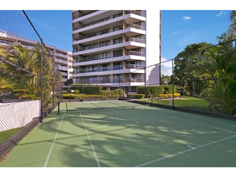 1b/114 Marine Parade, Southport QLD 4215