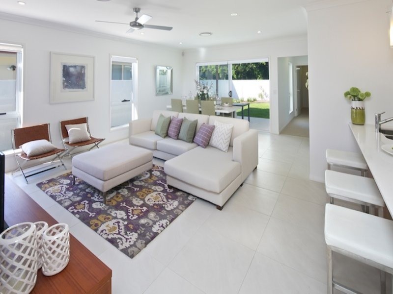 1/6 Compass Drive, Biggera Waters QLD 4216