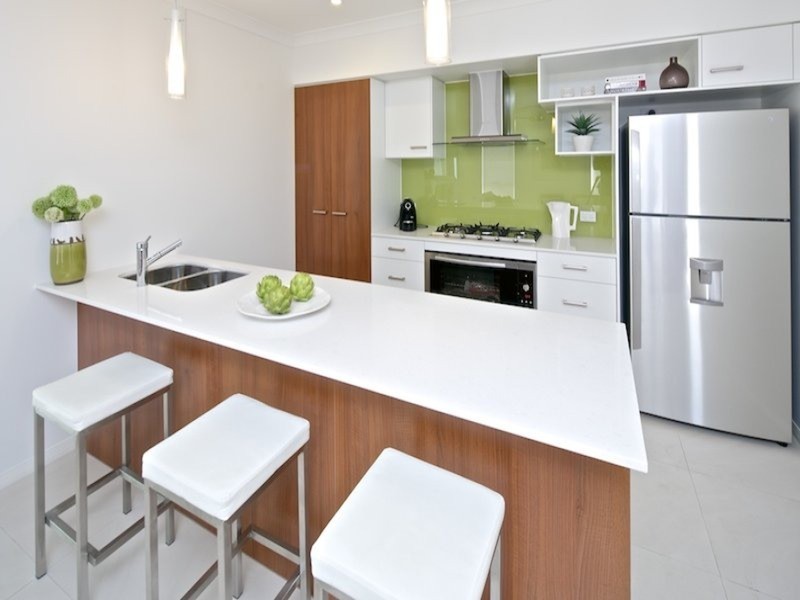 1/6 Compass Drive, Biggera Waters QLD 4216