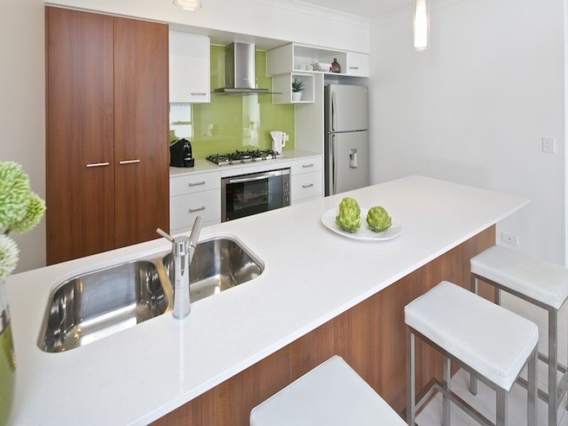 1/6 Compass Drive, Biggera Waters QLD 4216