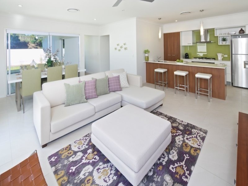 1/6 Compass Drive, Biggera Waters QLD 4216