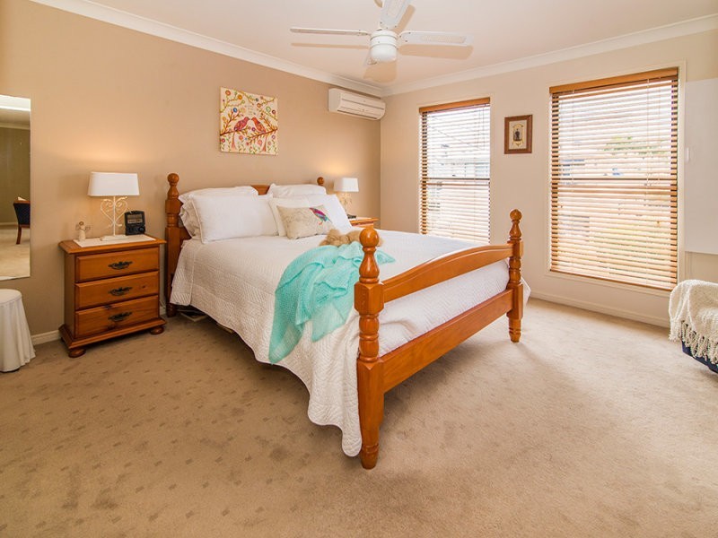 102A The Esplanade, Paradise Point QLD 4216