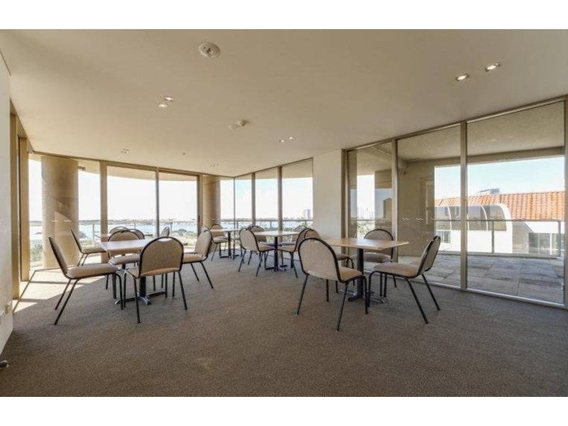 2004/50 Marine  Parade, Southport QLD 4215