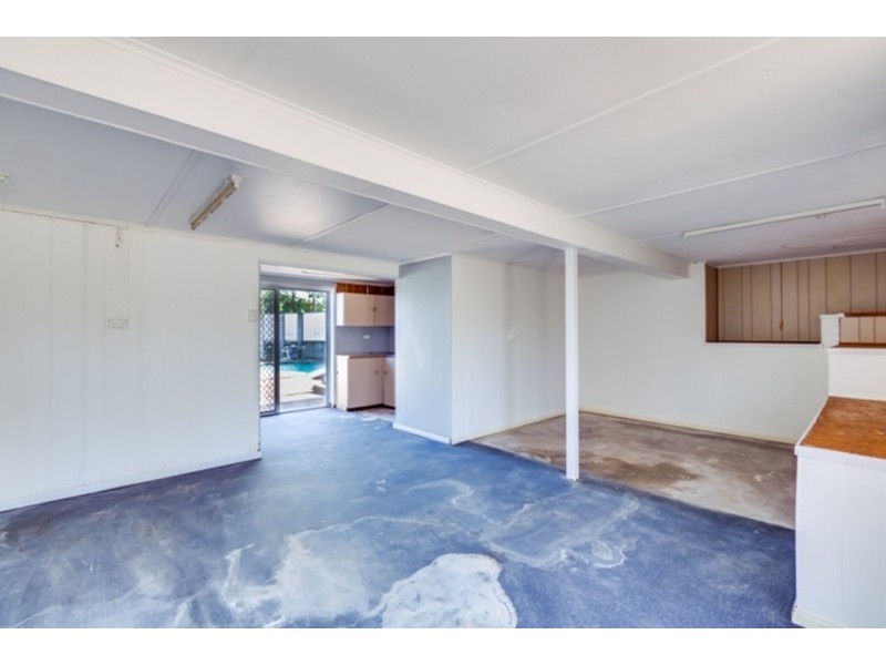 6 flinders Avenue, Molendinar QLD 4214