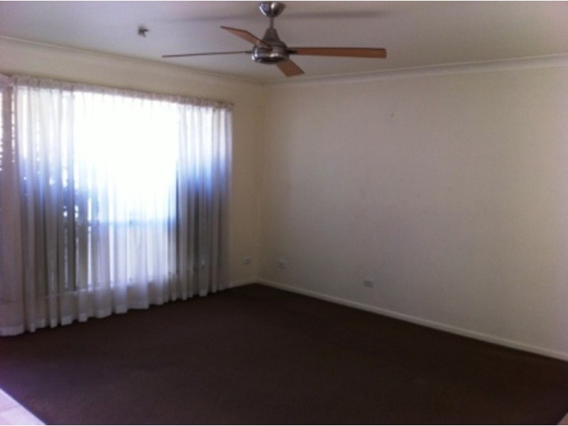 1/35 Terrigal Crescent, Southport QLD 4215