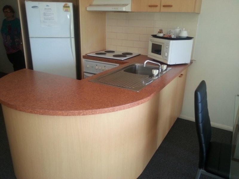 53/106 Marine Parade, Southport QLD 4215