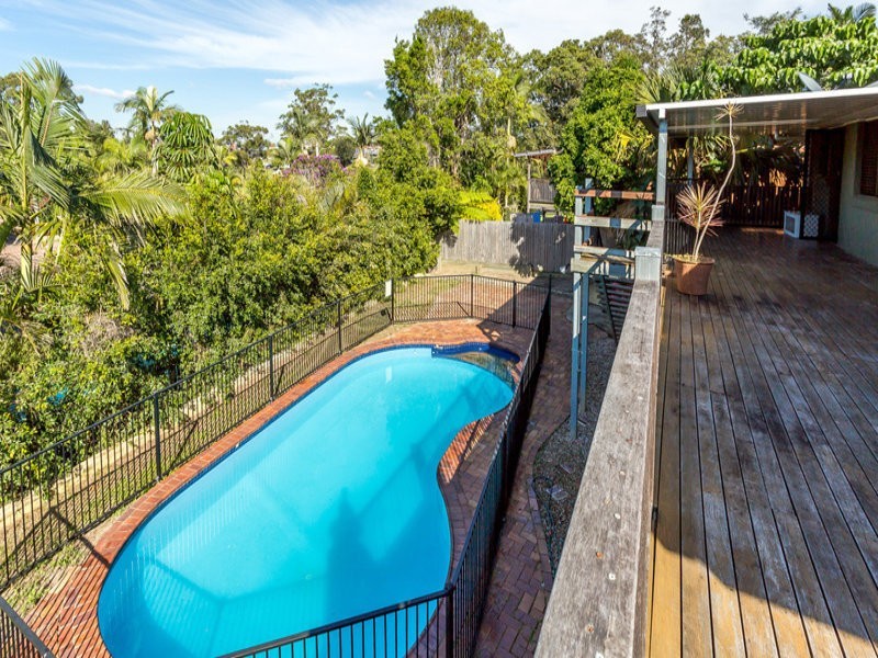 10 Milbong Terrace, Ashmore QLD 4214