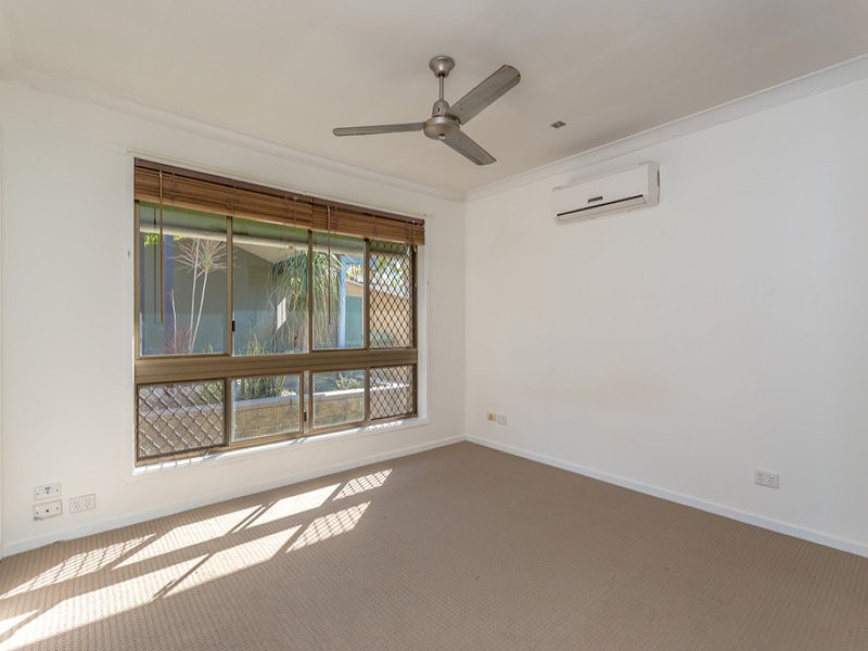10 Milbong Terrace, Ashmore QLD 4214