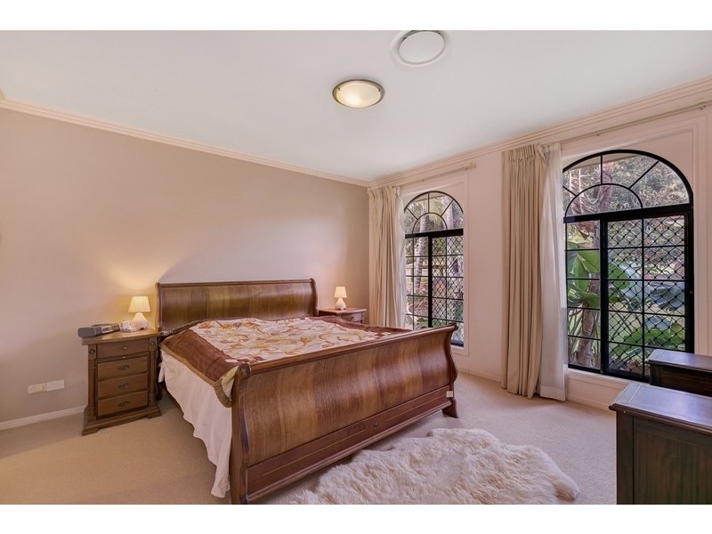 42 Arun Drive, Arundel QLD 4214