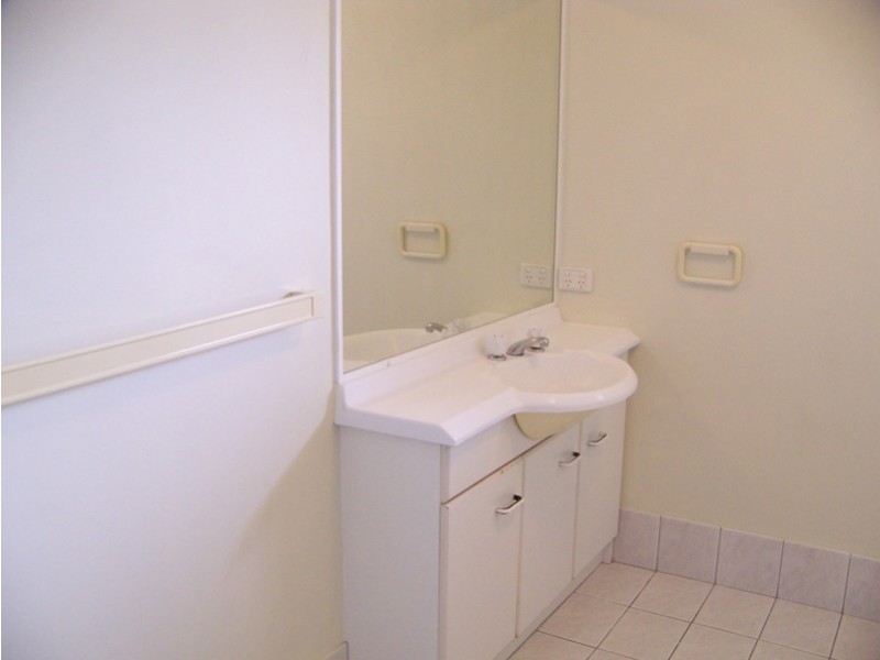 5/33-35 Ward Street, Southport QLD 4215