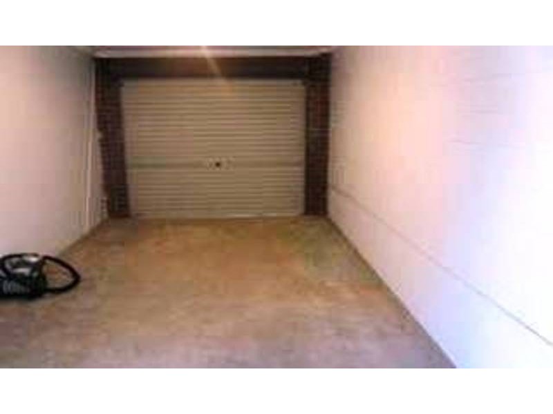 1/179 Olsen Avenue, Labrador QLD 4215